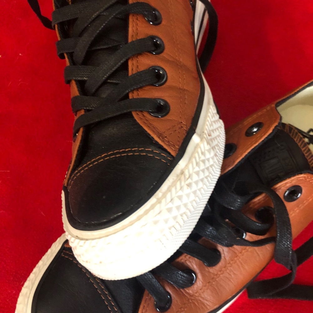 Converse sneaker
